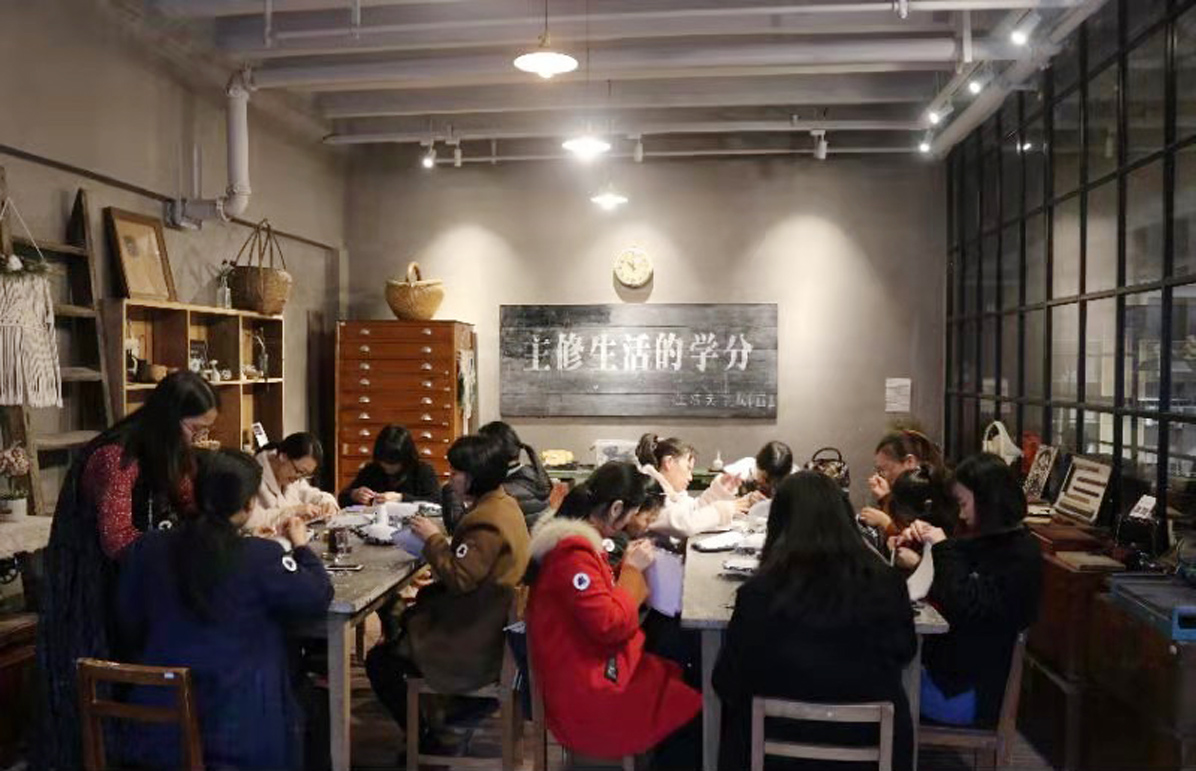 萊爾斯特開展慶祝“國際婦女節(jié)”手工制作活動_圖5