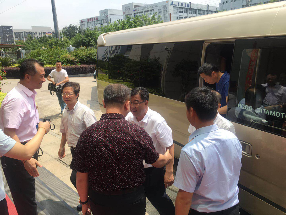 臨夏州委書記郭鶴立率黨政考察團(tuán)一行蒞臨萊爾斯特考察調(diào)研_圖1