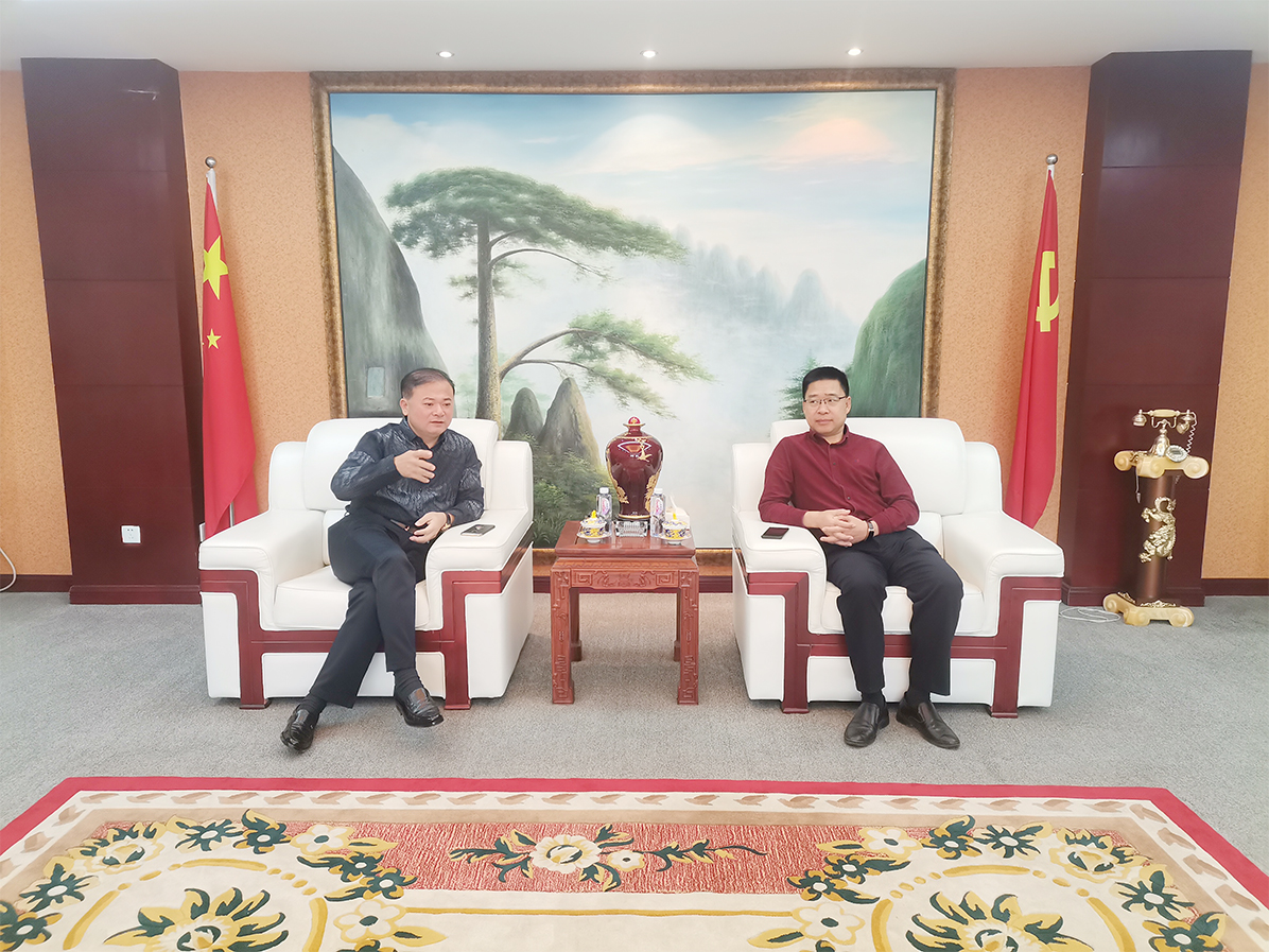 廈門市泉州商會領(lǐng)導(dǎo)參觀萊爾斯特企業(yè)圖2